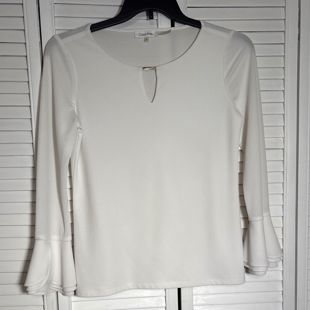 Calvin Klein White Bell Sleeve Keyhole Blouse Gold Hardware M7KHK868 Size 4
